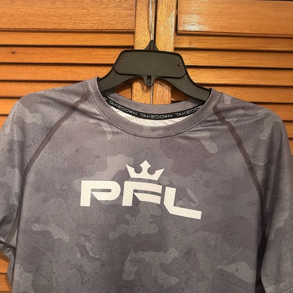 PFL Urban Camo Grey Raglan Active Athletic Top- Concrete NWOT Sz S - Picture 3 of 9